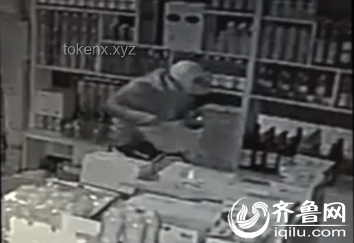 **打开书本里的世界，竟发现德州买枪如超市？亲历者的震撼分享**